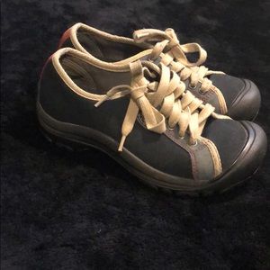 Keen shoes